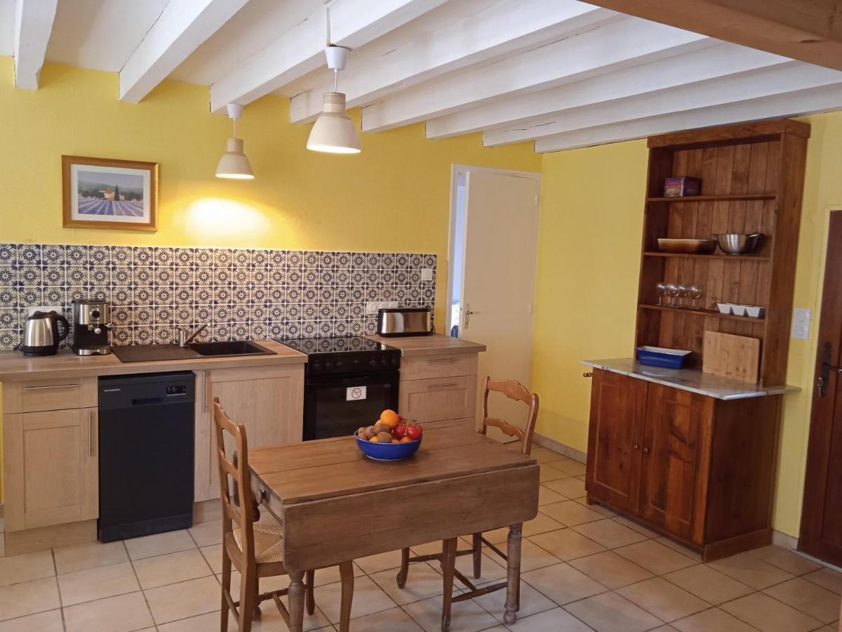 Charming Detached 2 Bedroom Ancient House In Medieval Quarter Of A Small Town In The Pays De La Loire, France Sille-le-Guillaume Экстерьер фото