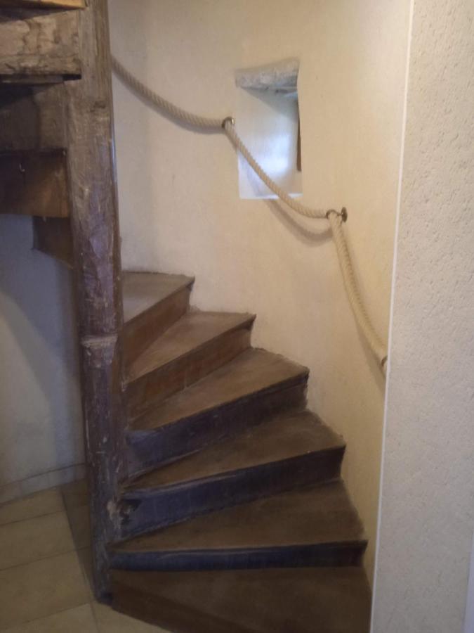 Charming Detached 2 Bedroom Ancient House In Medieval Quarter Of A Small Town In The Pays De La Loire, France Sille-le-Guillaume Экстерьер фото